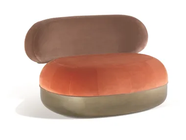 h_armchair-jcp-444689-rel665a6506.jpg